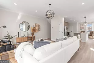 1975 Hollywood Rd NW, Atlanta, GA 30318 - Photo 10