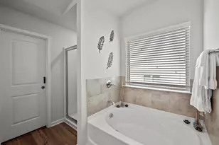 1025 Lakehaven Ln, Loganville, GA 30052 - Photo 14