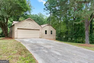 3244 Harbor Woods Rd, Decatur, GA 30034 - Photo 2