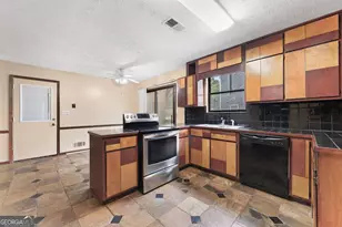 3244 Harbor Woods Rd, Decatur, GA 30034 - Photo 12