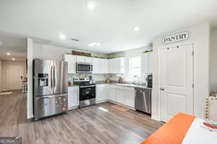 329 Shady Ln, Macon, GA 31206 - Photo 10