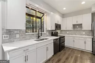 8515 Lake Dr, Snellville, GA 30039 - Photo 30