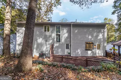 8515 Lake Drive, Snellville, GA 30039 - Photo 18