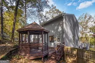 8515 Lake Dr, Snellville, GA 30039 - Photo 14