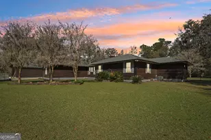 325 White Oak Pl, Woodbine, GA 31569 - Photo 2