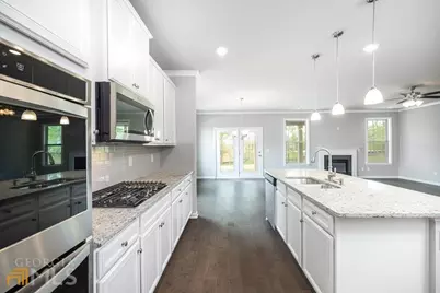 1921 Endress Circle, Hampton, GA 30228 - Photo 8