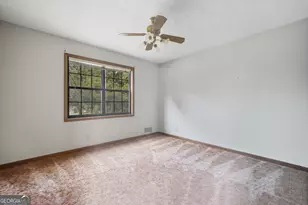 2105 Tropicana Dr, Suwanee, GA 30024 - Photo 18