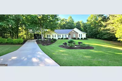 135 Planters Ridge Drive, Lagrange, GA 30240 - Photo 1