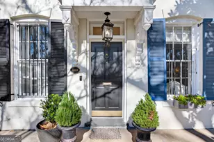 216 W Gaston St, Savannah, GA 31401 - Photo 2