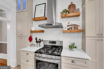 216 W Gaston Street, Savannah, GA 31401 - Photo 26