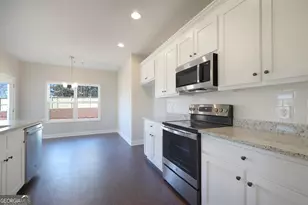 230 Delightful Wy, Winder, GA 30680 - Photo 10
