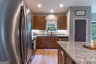 7450 Hooper Cove Rd, Young Harris, GA 30582 - Photo 18