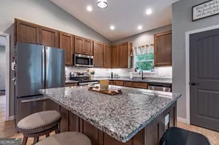 7450 Hooper Cove Rd, Young Harris, GA 30582 - Photo 16