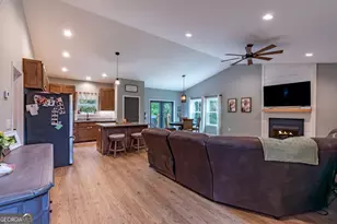 7450 Hooper Cove Rd, Young Harris, GA 30582 - Photo 10