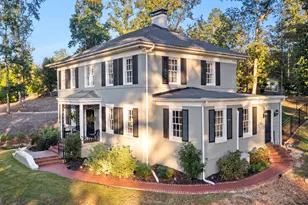 131 Woodbine Cir, Newnan, GA 30263 - Photo 2