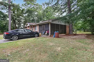 307 Christopher Cir, Fort Valley, GA 31030 - Photo 4