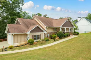 35 Villa Ct, Hartwell, GA 30643 - Photo 1