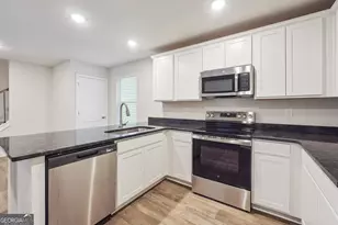 203 Harris Walk, West Point, GA 31833 - Photo 6