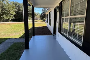 209 Plum St, Dublin, GA 31021 - Photo 10