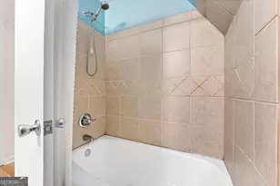 387 Chateau Dr, Lavonia, GA 30553 - Photo 18