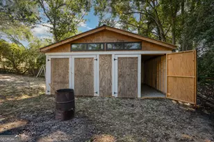 176 Rockwood Ln, Locust Grove, GA 30248 - Photo 4