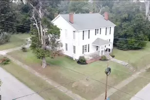 202 Veazey St, Union Point, GA 30669 - Photo 6