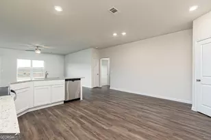 1443 Sodbuster Dr, Locust Grove, GA 30248 - Photo 6