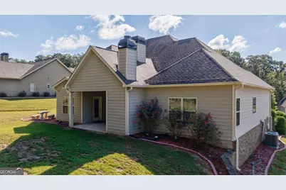 860 Ashland Falls Drive, Monroe, GA 30656 - Photo 2