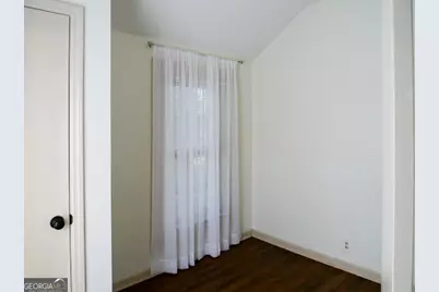 302 Jefferson Street #UNIT B (UPSTAIRS), Springfield, GA 31329 - Photo 16