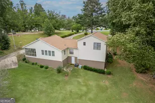 1180 Greenbriar Dr, Madison, GA 30650 - Photo 4