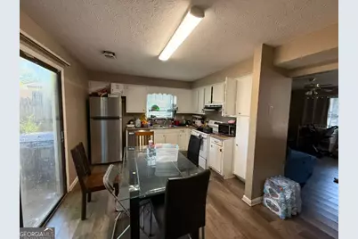 1151 Pinedale Circle NW, Conyers, GA 30012 - Photo 10