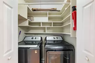 346 Carpenter Dr, Atlanta, GA 30328 - Photo 14