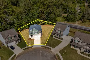 105 Hunts Ml Cir, Griffin, GA 30224 - Photo 2