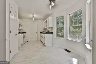 283 Sawgrass Manor Dr, Newnan, GA 30265 - Photo 14