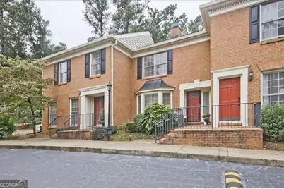 65 Mount Vernon Circle, Sandy Springs, GA 30338 - Photo 4