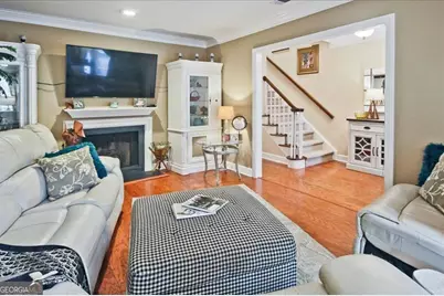 65 Mount Vernon Circle, Sandy Springs, GA 30338 - Photo 10
