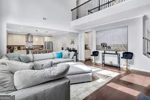 210 Fanleaf Dr, Fairburn, GA 30213 - Photo 2