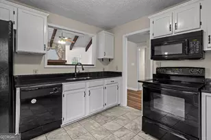 2400 Salem Dr NE, Marietta, GA 30062 - Photo 10