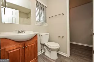 8974 Homewood Dr, Riverdale, GA 30274 - Photo 14