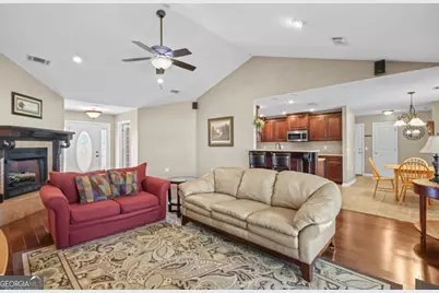 143 Caleb Circle, Jesup, GA 31545 - Photo 6