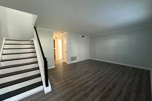 6900 Roswell Rd, Sandy Springs, GA 30328 - Photo 2