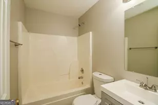 8303 Lakeview Dr SW, Covington, GA 30014 - Photo 14