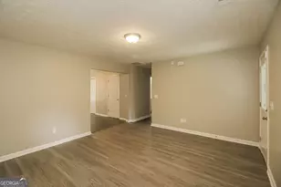 8303 Lakeview Dr SW, Covington, GA 30014 - Photo 4