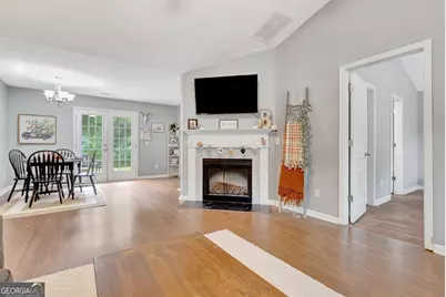 119 Margaret Way, Hogansville, GA 30230 - Photo 8