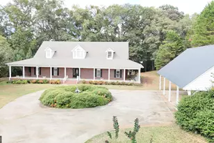 1398 Vanna Rd, Royston, GA 30662 - Photo 2