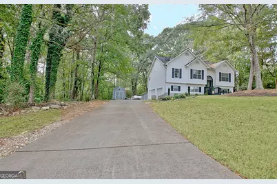 519 Cumberland Trail, Senoia, GA 30276 - Photo 2