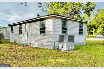 363 W Brazell Street, Reidsville, GA 30453 - Photo 2