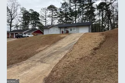 3339 Clevemont Court, Ellenwood, GA 30294 - Photo 4