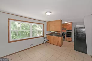 2135 Kilarney Rd, Decatur, GA 30032 - Photo 10