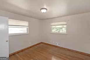 2135 Kilarney Rd, Decatur, GA 30032 - Photo 14